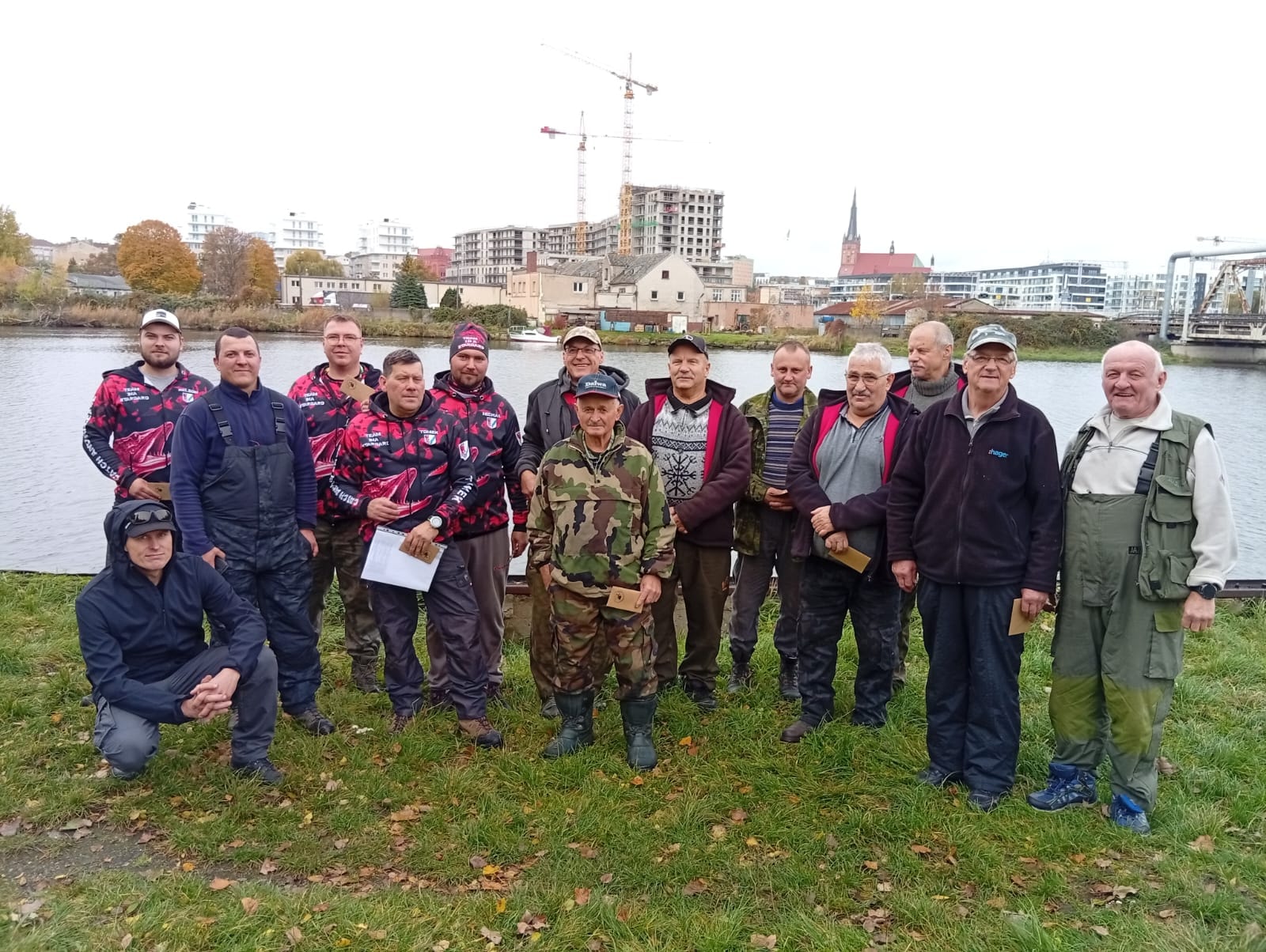 ZAWODY SPŁAWIKOWE „ZAKOŃCZENIE SEZONU” 2 LISTOPADA 2025 ODRA – KANAŁ PARNICKI